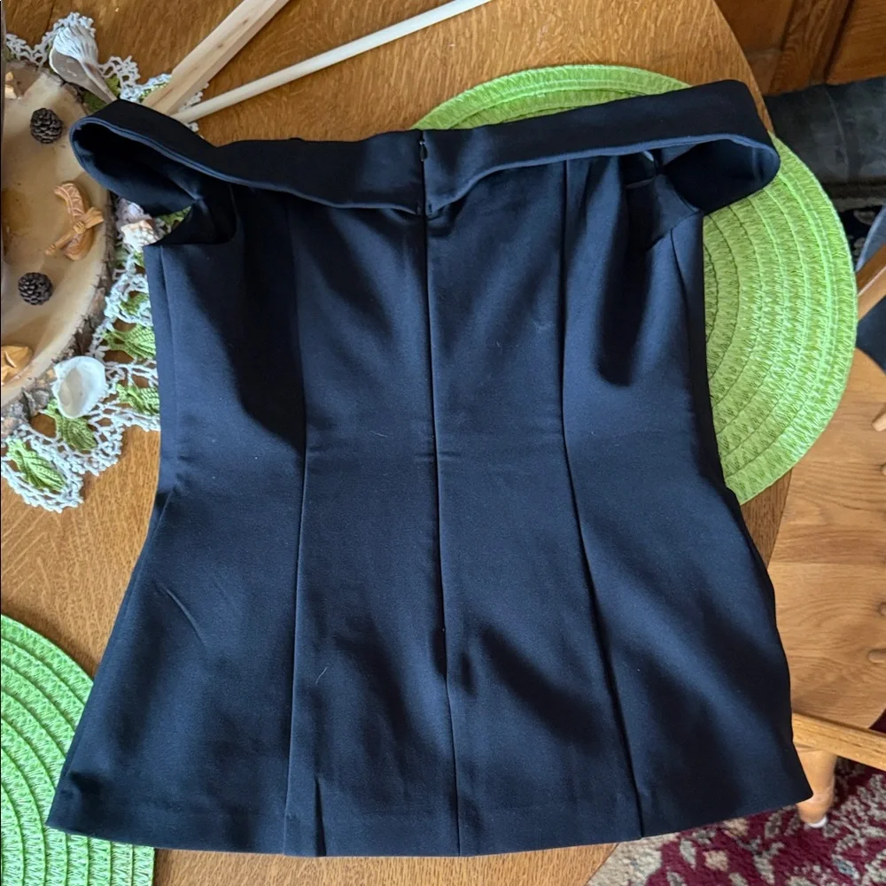 Express Off-Shoulder Double-Breasted Black Top - Picture 6 of 7